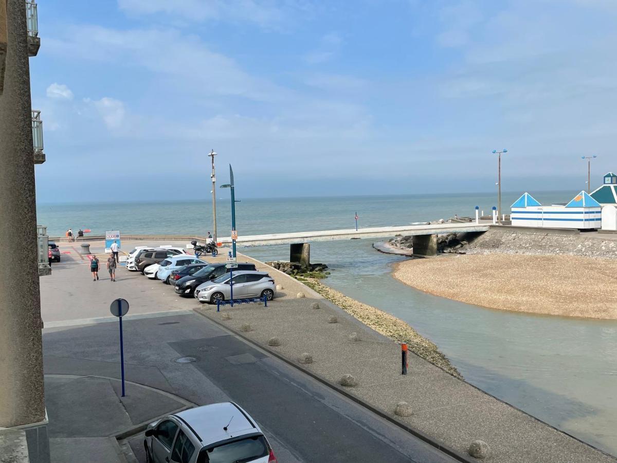 Appartement Wimereux "Les Pieds Dans L'Eau", Parking, Wifi Buitenkant foto